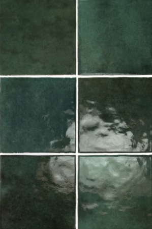 Плитка зеленая глянцевая под камень 0,83х13,2х13,2 см